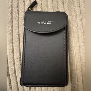 BNWT | Black Forever Lovely Crossbody Wallet